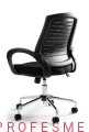 fotel-biurowy-do-firmy-pracy-przy-komputerze-dokumentach-lub-rozmow-z-telefonem-czarne-z-siatki-na-cieple-letnie-dni-sklep-poznan.jpg