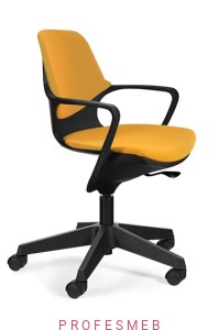 Fotel obrotowy do szkoleń POGO Unique z regulowaną wysokością siedziska stałymi podłokietnikami wykonany z tworzywa PP tapicerowane siedzisko oraz oparcie