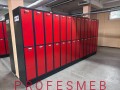 Metalowe szafki skrytkowe na cokole Malow Profesmeb.jpg